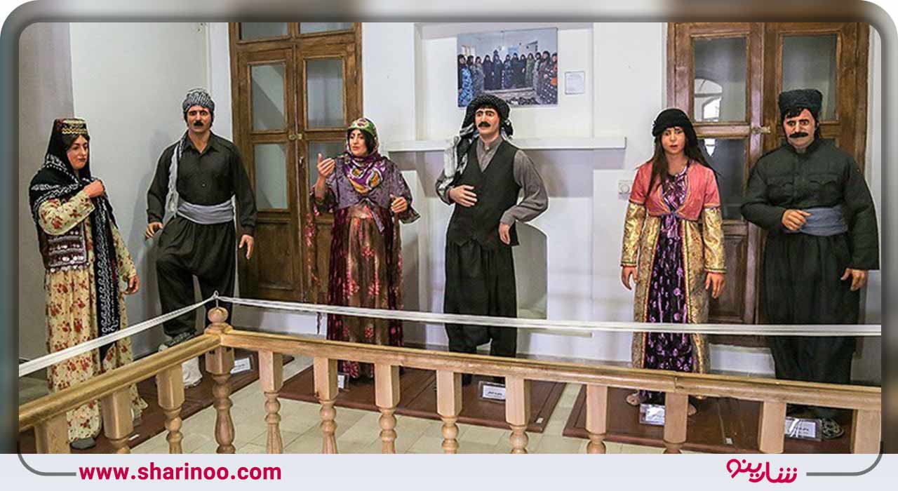 ارائه صنایع مختلف دستی در خانه کرد سنندج