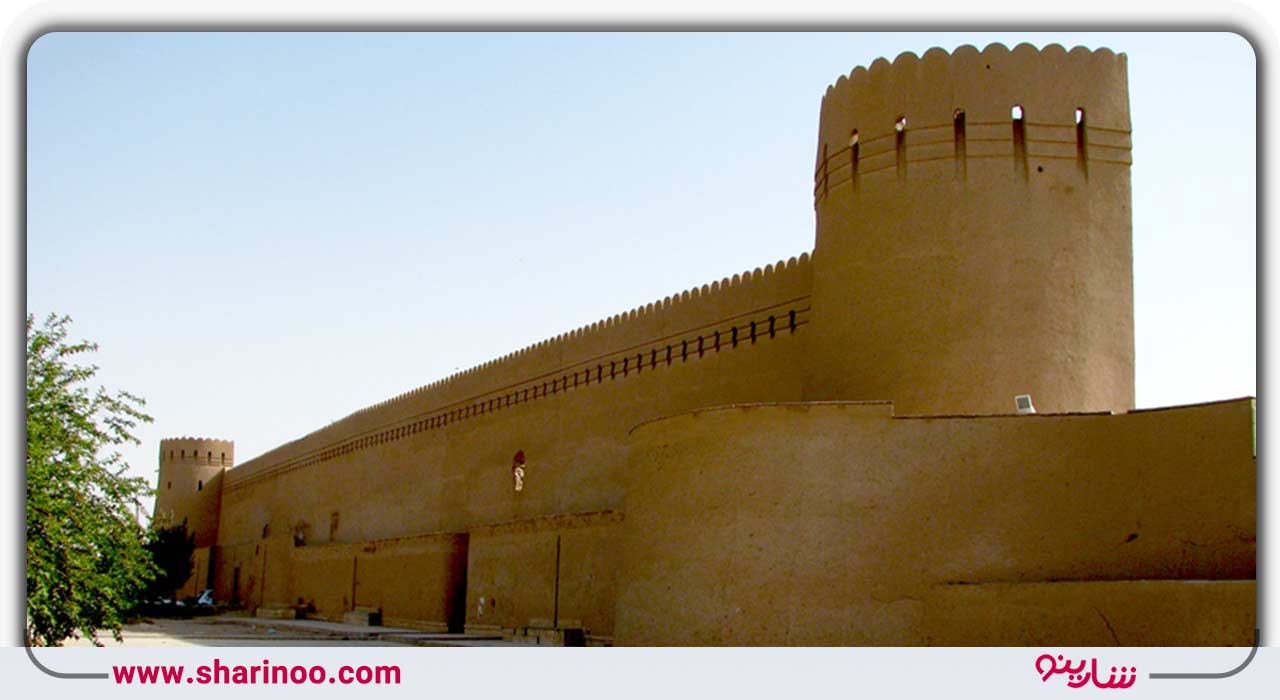 برج و باروی قدیم یزد