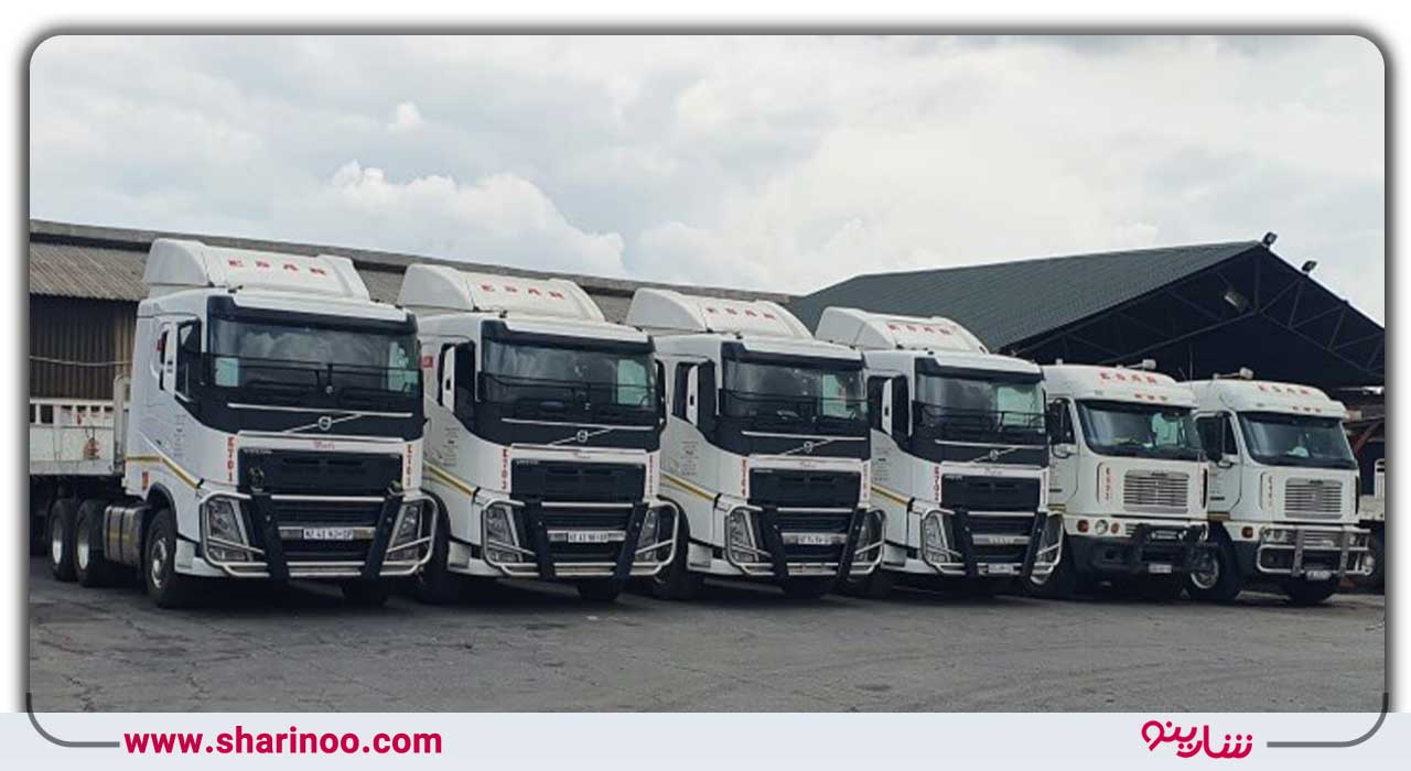 پیچیدن وسایل تیز در روزنامه